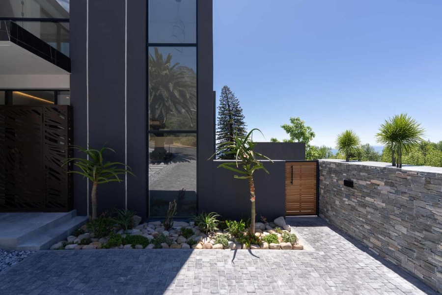5 Bedroom Property for Sale in Camps Bay Western Cape